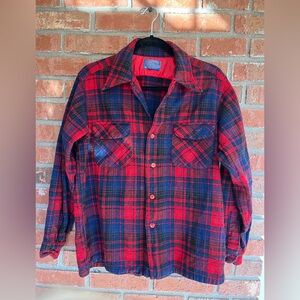 Vintage Men’s Pendleton Red and Blue plaid Wool Button up Shirt Sz L Cabincozy